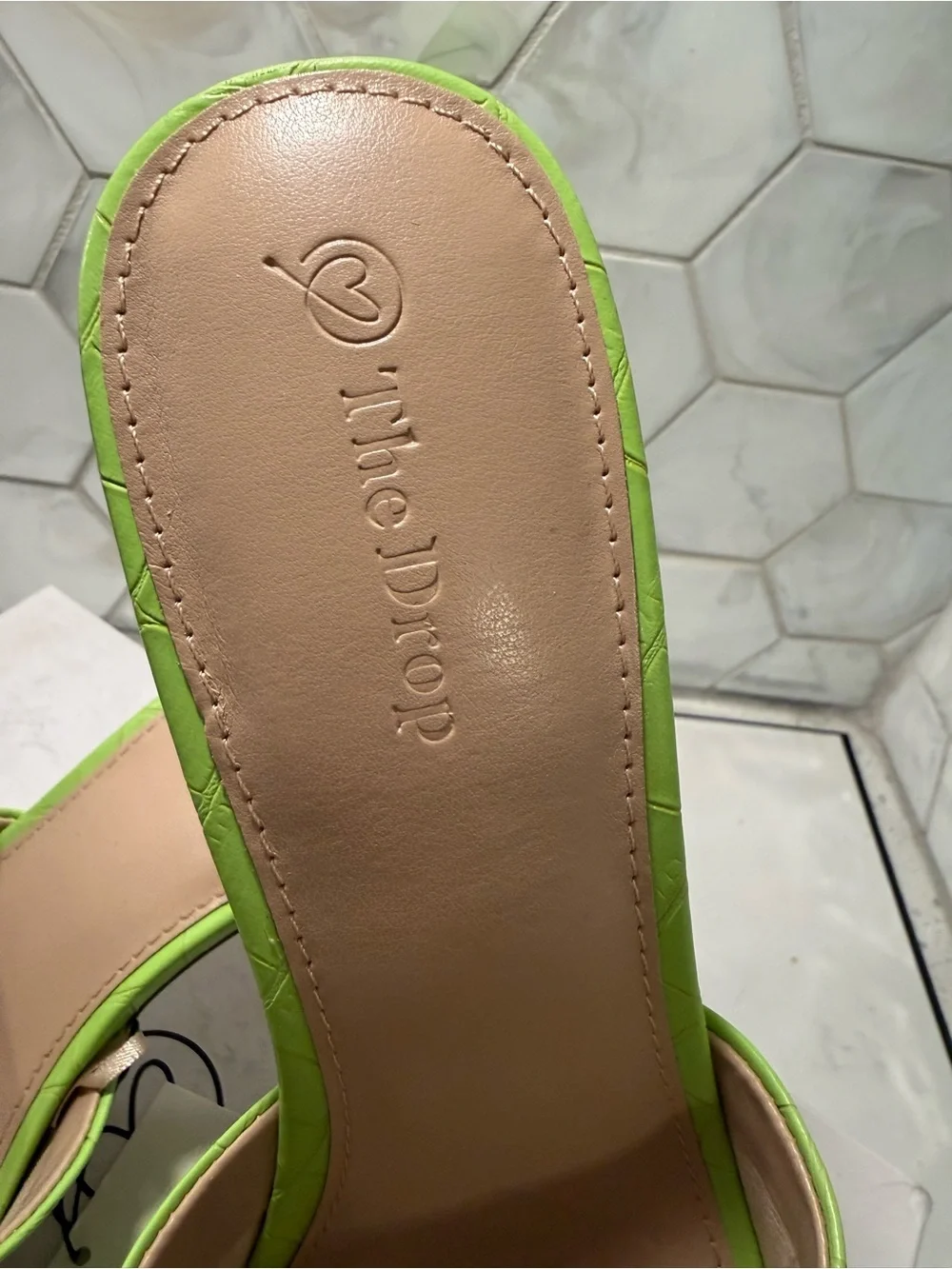 The Drop Woman’s Pattie Lime Green Sandal Sz 9.5 Crocodile Print NEW Block Heel
